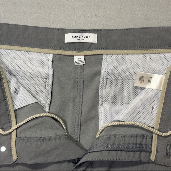 Kenneth Cole Gray Flat-Front Performance Shorts - Picture 4 of 9